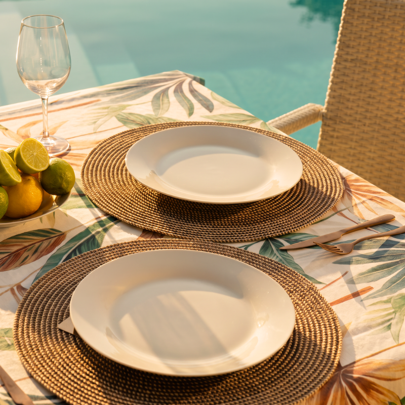 Dining Collection