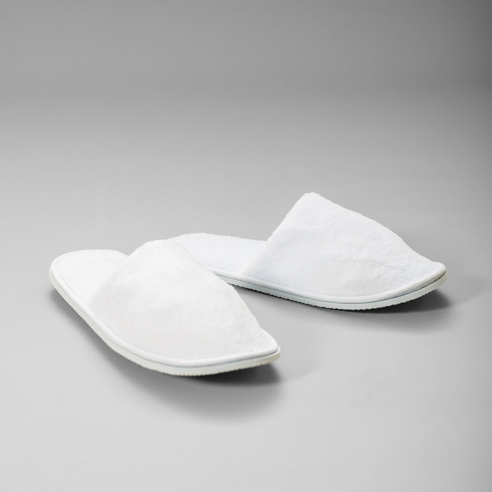 Coral Fleece Hotel Slippers Closed-toe White-Guest Amenities