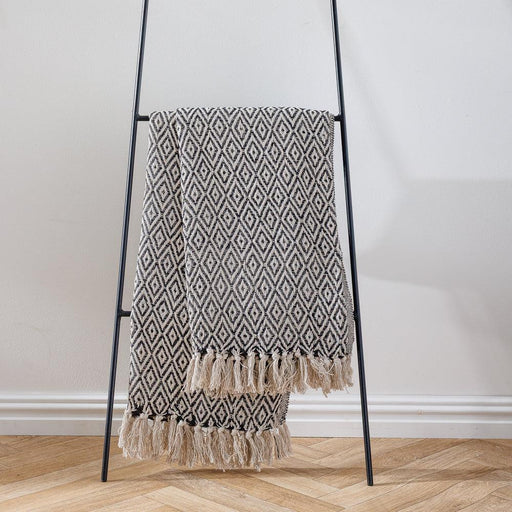 Cotton Bay Maxi Diamond Throw Black-Throws