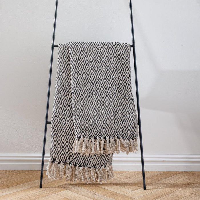 Cotton Bay Maxi Diamond Throw Black-Throws