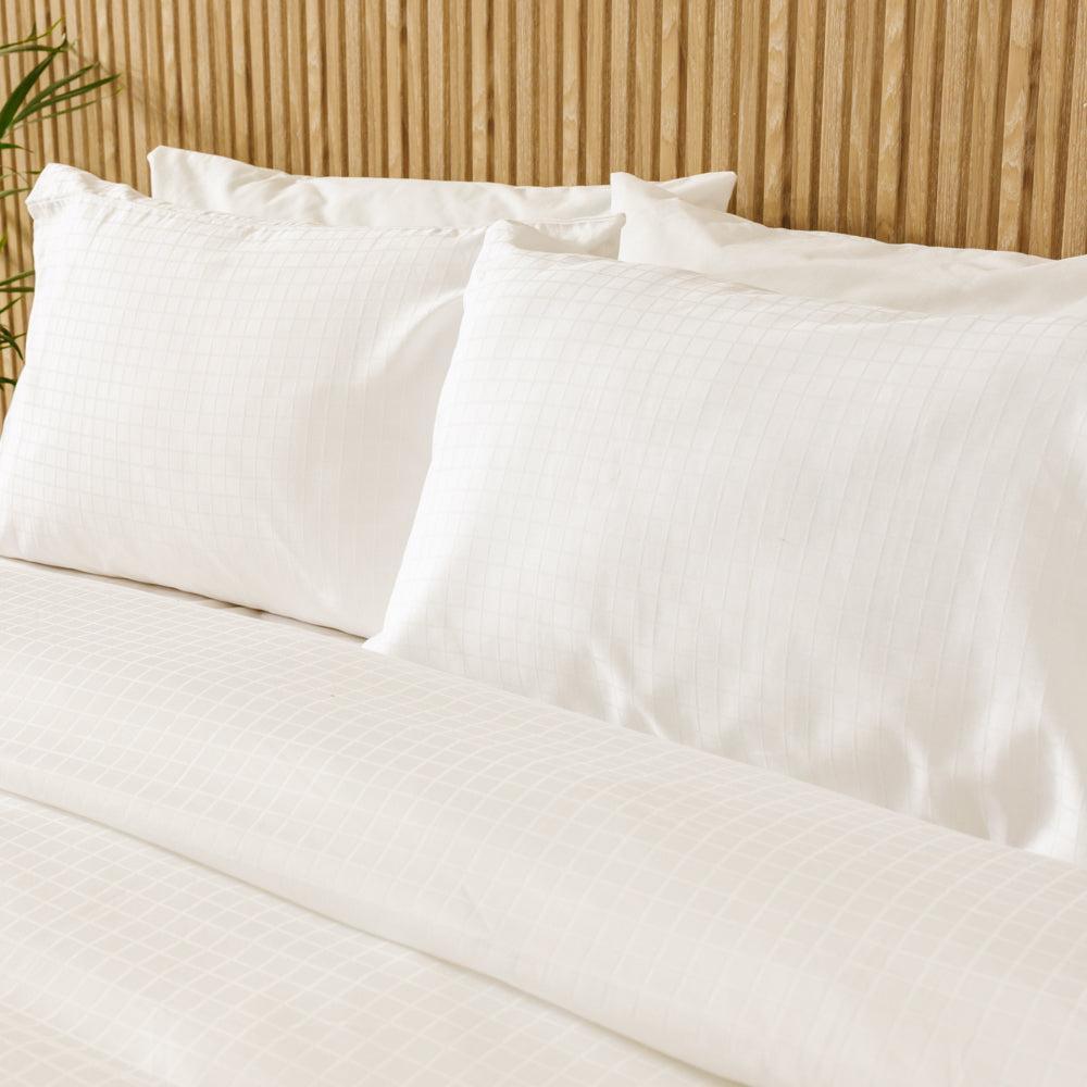 Cotton Club 450 Thread Count Jacquard Gridlock Duvet Cover Set White-Duvet Cover Sets