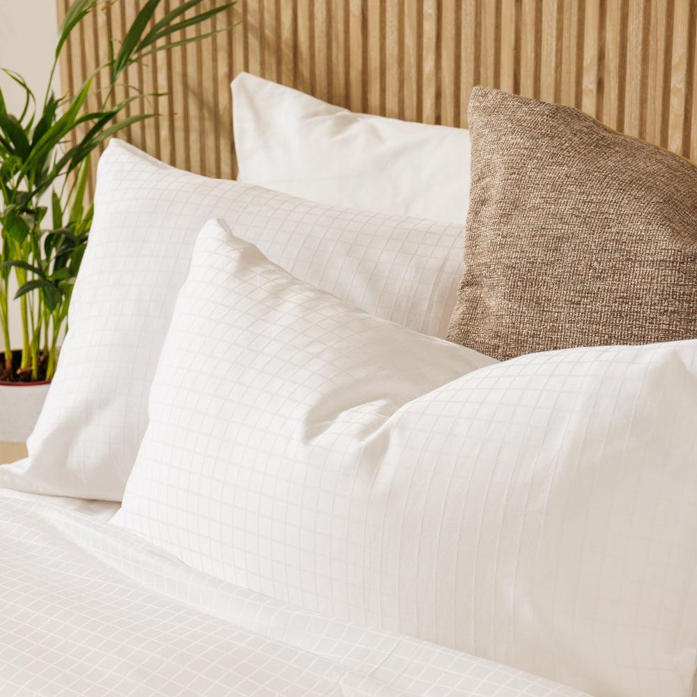 Cotton Club 450 Thread Count Jacquard Gridlock Duvet Cover Set White-Duvet Cover Sets