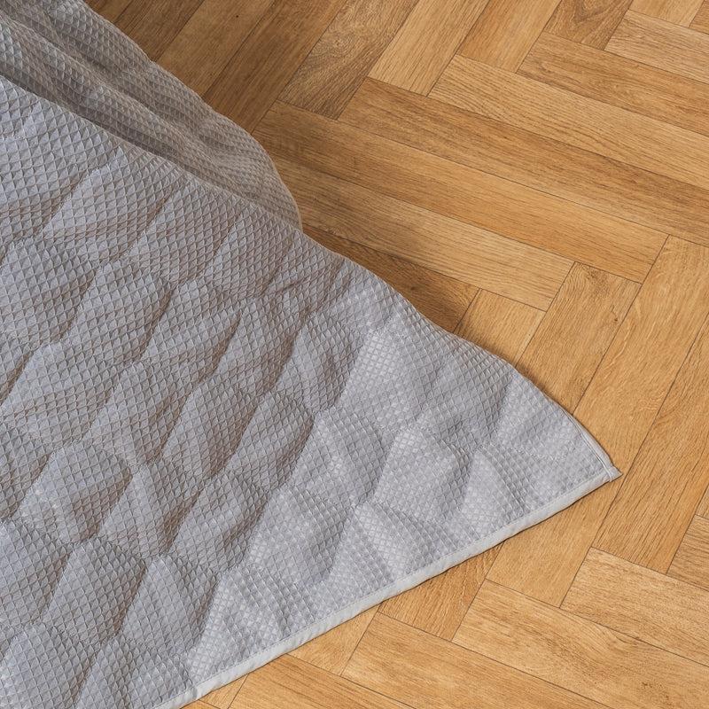 Nest Microfibre Reno 3D Soft Touch Quilted Bed Cover - Light Grey-QUILT