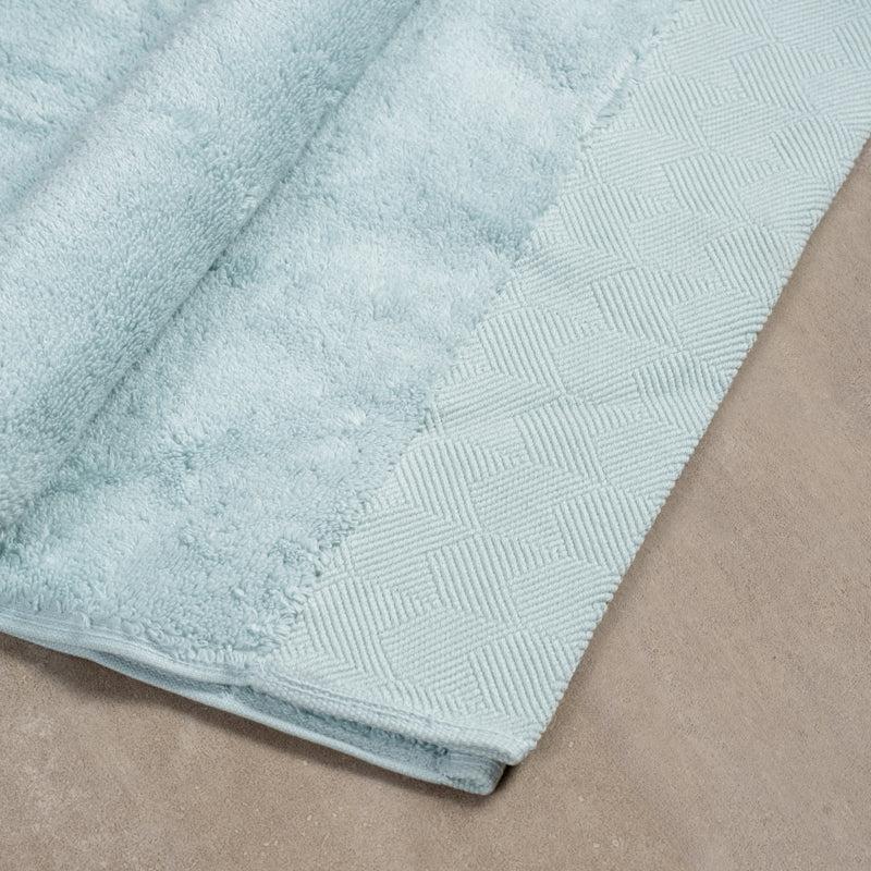 Royale Luxe Collection Zero Twist Bath Sheet