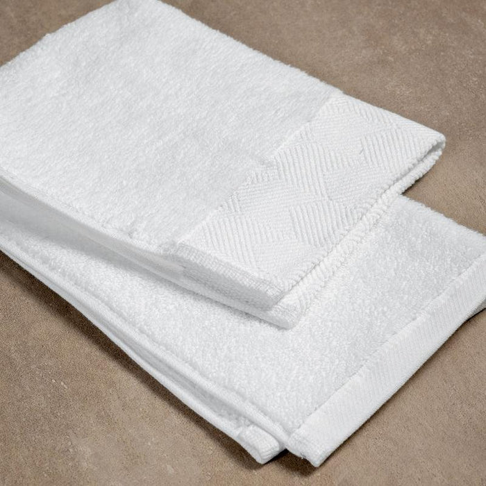 Royale Luxe Collection Zero Twist Guest Towel