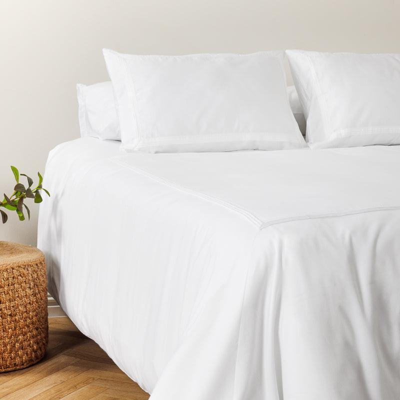 Whisper Soft 400 Thread Count Egyptian Cotton Pintuck Pleat Duvet Cover Set - White-Duvet Cover